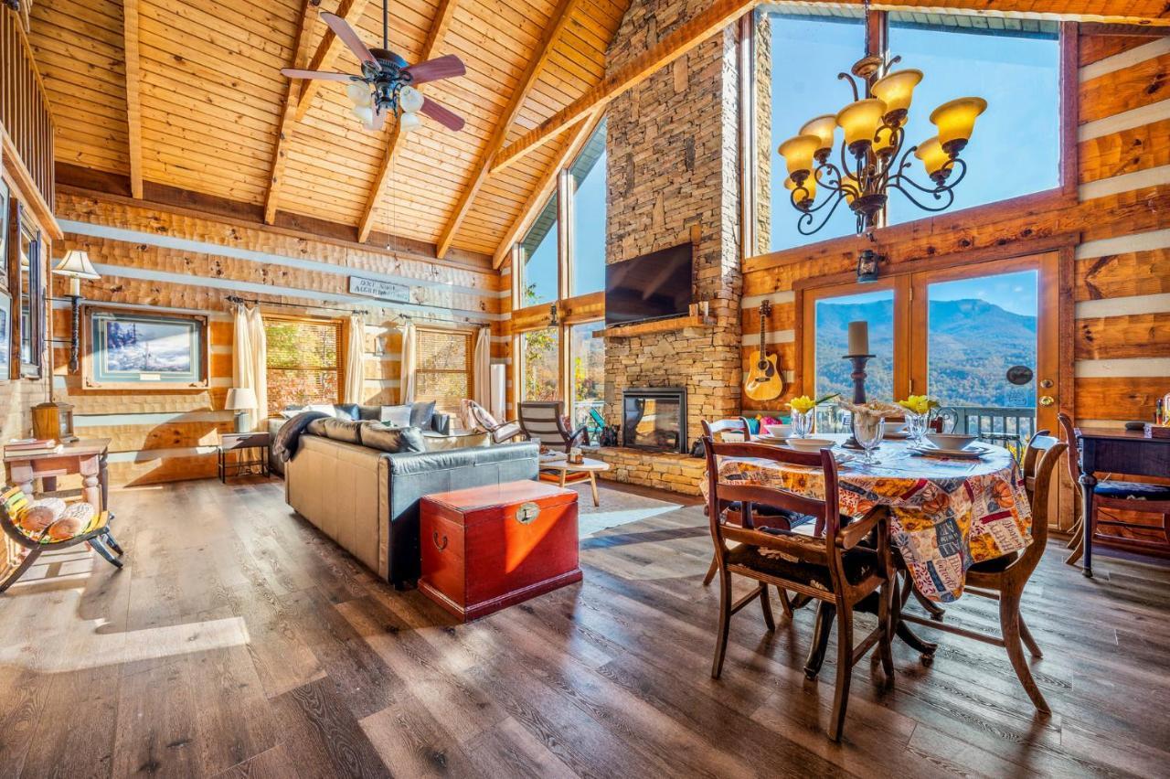 Barenberg Cabin - Secluded Unobstructed Panoramic Smoky Mountains View With Two Master Suites, Loft Game Room, And Hot Tub Gatlinburg Zewnętrze zdjęcie